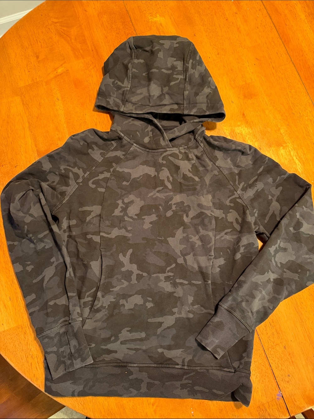 lululemon Black Gray Camo Pullover Hoodie Sweatshirt Scuba Size 4